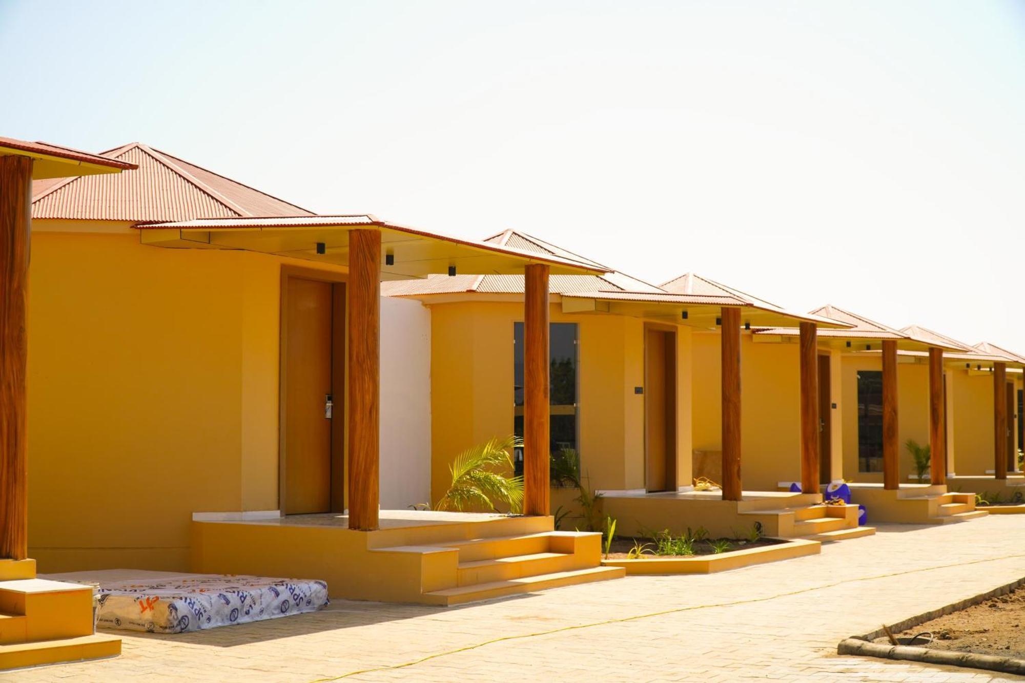 Shree Jalaram Resort Kodae Luaran gambar